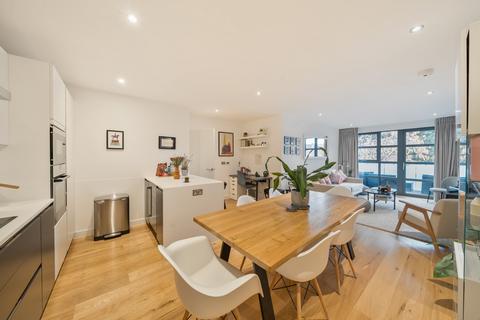 2 bedroom apartment for sale, Pages Walk, London