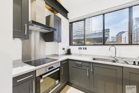 undefined, Flat 8 :: Gramercy House