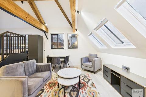 undefined, Flat 8 :: Gramercy House