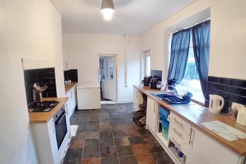3 bedroom end of terrace house for sale, Station Avenue South, Houghton Le Spring DH4