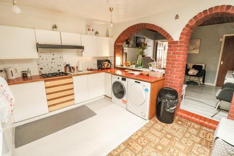 3 bedroom terraced house for sale, Bedford Road, Grays RM17