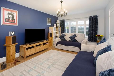 4 bedroom detached house for sale, Kestrel Way, Dawlish EX7
