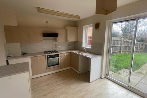 2 bedroom terraced house to rent, Charlock Gardens, Bingham, Nottingham