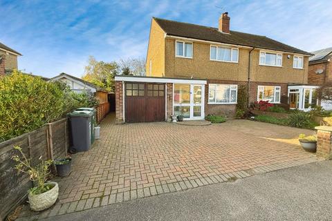 undefined, Langley Road, Abbots Langley WD5