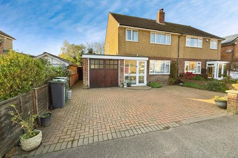 undefined, Langley Road, Abbots Langley WD5