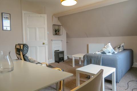 1 bedroom flat to rent, Flat 6 12 The Avenue, Newmarket, Suffolk