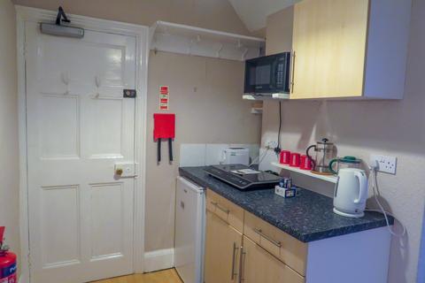 1 bedroom flat to rent, Flat 6 12 The Avenue, Newmarket, Suffolk