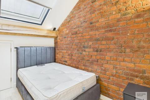 undefined, Flat 10 :: Gramercy House