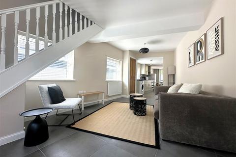 1 bedroom end of terrace house to rent, Westend Parade, Gloucester GL1