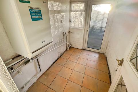 2 bedroom semi-detached bungalow for sale, Shelley Close, Burton-on-Trent, DE14