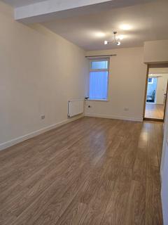 3 bedroom terraced house to rent, Crythan Road, Neath SA11