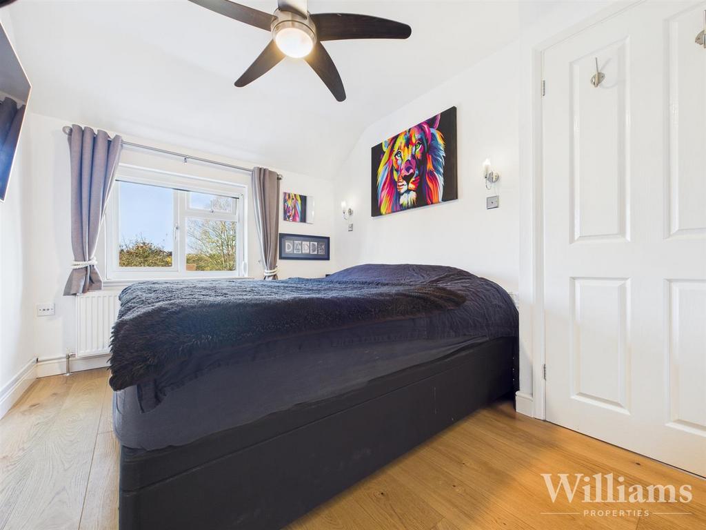 CAM02861 G0-PR0533-STILL013.jpg