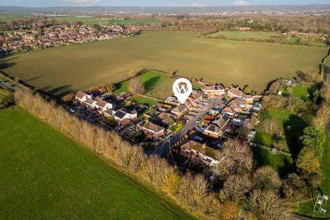 3 bedroom semi-detached house for sale, Bittenham Close, Aylesbury HP17
