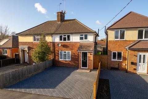 3 bedroom semi-detached house for sale, Bittenham Close, Aylesbury HP17