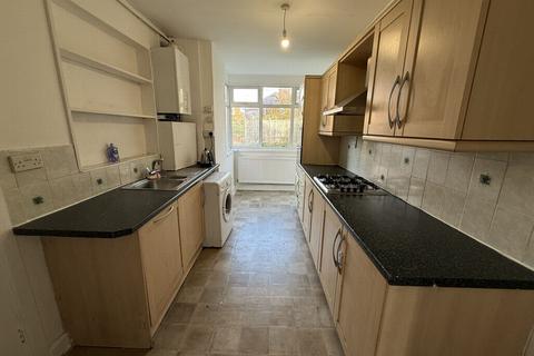 3 bedroom semi-detached house for sale, Romway Road, Evington, LE5