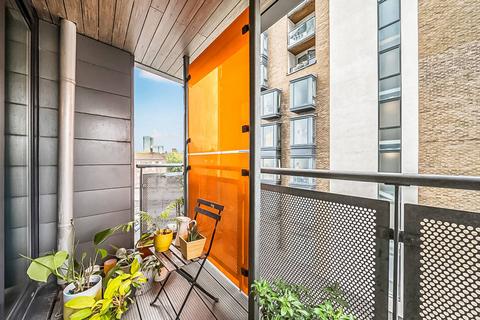 2 bedroom flat for sale, 2 Taylor Place, London E3