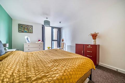 2 bedroom flat for sale, 2 Taylor Place, London E3