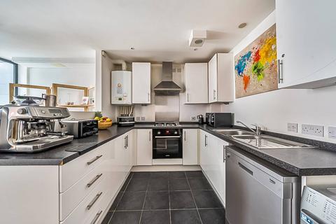 2 bedroom flat for sale, 2 Taylor Place, London E3