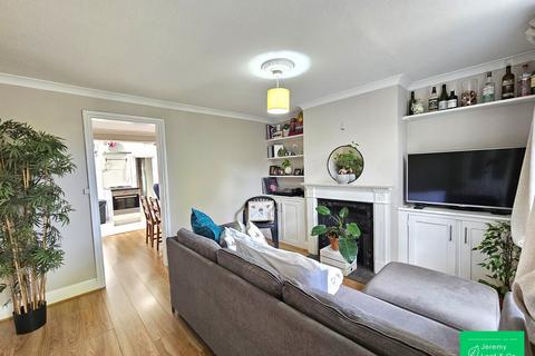 2 bedroom cottage to rent, Red Lion Hill, East Finchley, N2