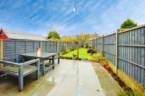 3 bedroom terraced house for sale, Morpeth Avenue, Mowmacre Hill, Leicester, LE4