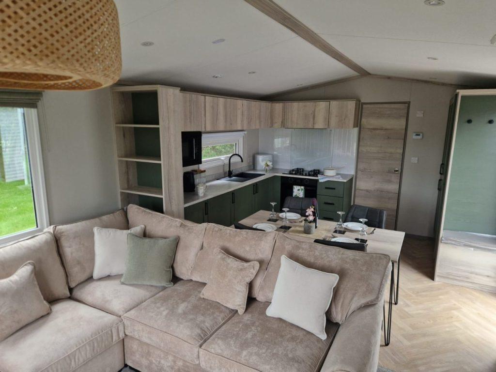 Whatsapp Image 2025 09 20 At 12.42.09 (4) (1)