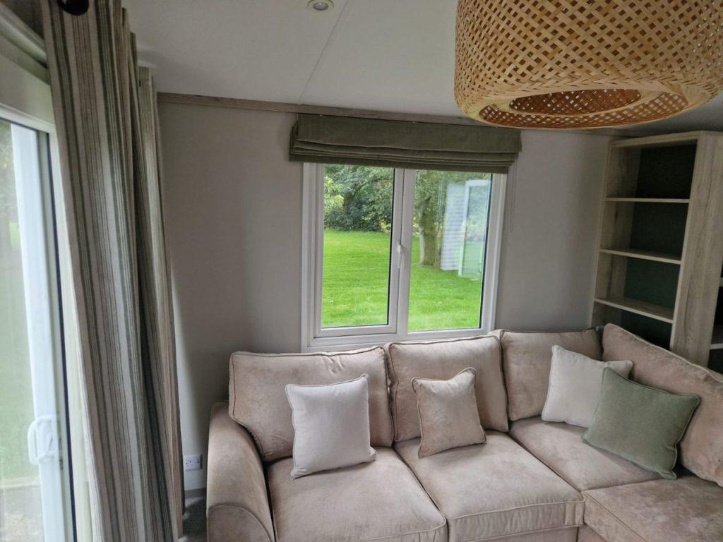 Whatsapp Image 2025 09 20 At 12.42.09 (3) (1)