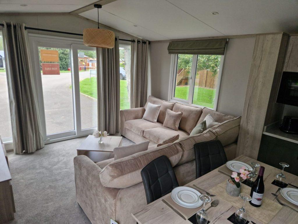 Whatsapp Image 2025 09 20 At 12.42.09 (1) (1)