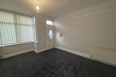 2 bedroom terraced house to rent, Domett Street, Higher Blackley