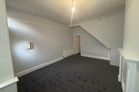 2 bedroom terraced house to rent, Domett Street, Higher Blackley