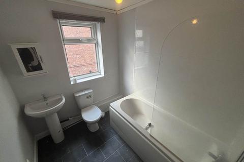 2 bedroom terraced house to rent, Domett Street, Higher Blackley