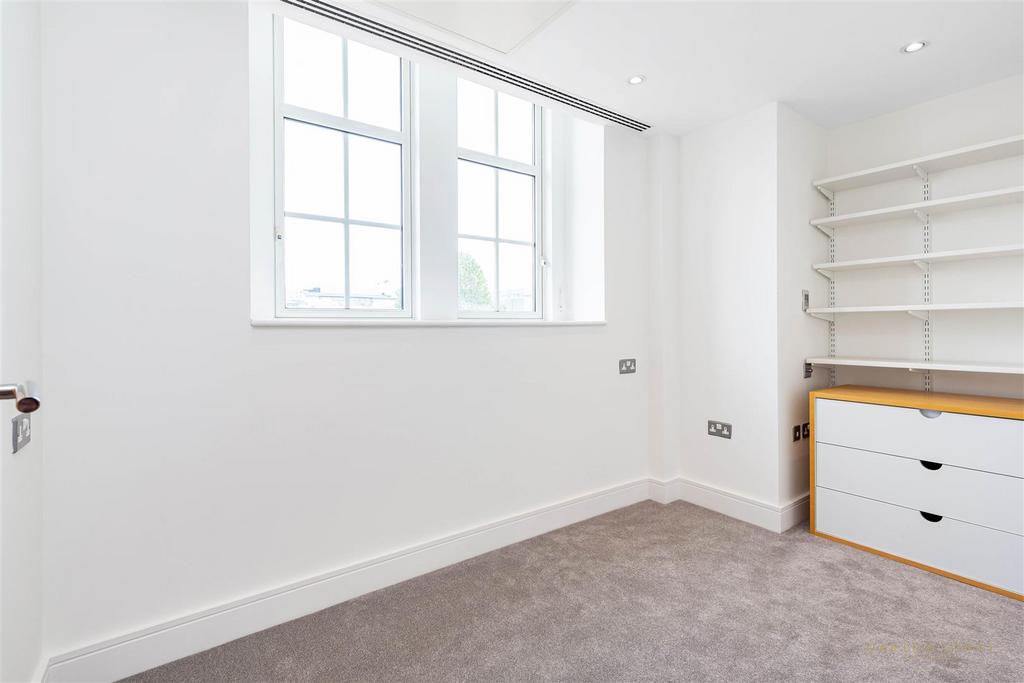 Bedroom.jpg