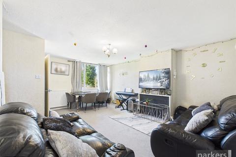 undefined, Scott Close, Reading RG4