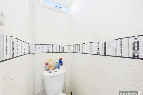 undefined, Scott Close, Reading RG4