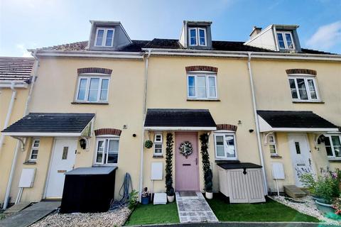 3 bedroom townhouse for sale, Robin Drive, Launceston