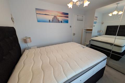 1 bedroom maisonette for sale, Kelvin Gardens, Croydon, CR0