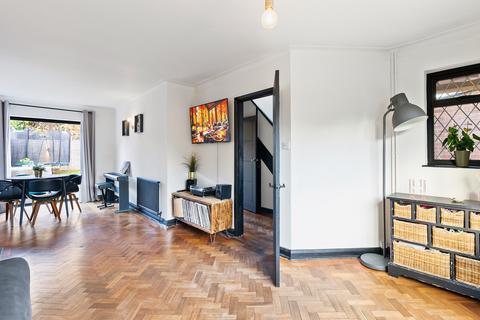 undefined, Sheep Walk, Shepperton, TW17