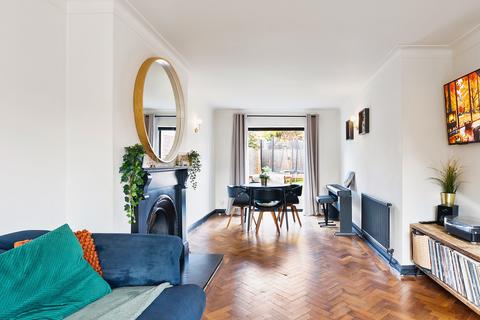 3 bedroom semi-detached house for sale, Sheep Walk, Shepperton, TW17
