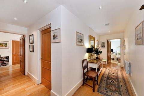 2 bedroom flat to rent, Brewhouse Lane, London, SW15