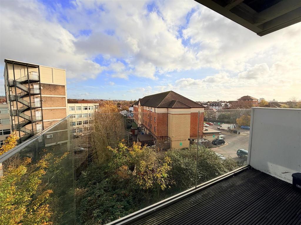 Aquarius Court 6.jpg