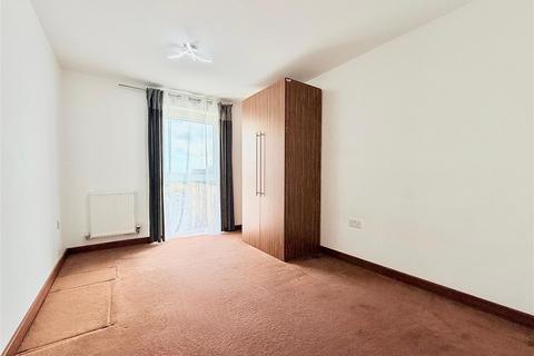 2 bedroom property to rent, Zodiac Close, Edgware