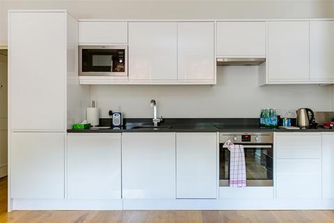 1 bedroom flat to rent, Chiswick High Road, London