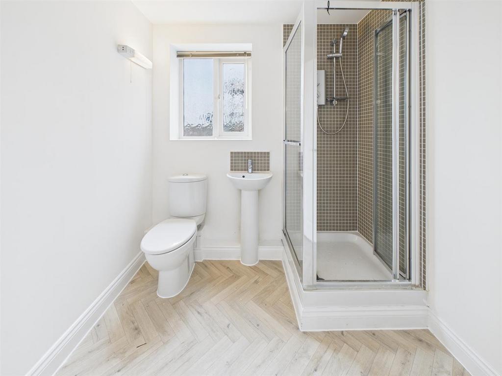 En-Suite Bathroom
