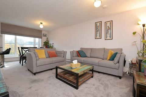 3 bedroom flat for sale, 2 Pinkhill Park, Corstorphine, Edinburgh, EH12 7FA