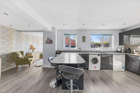 3 bedroom semi-detached house for sale, Langland Close, Callands, WA5