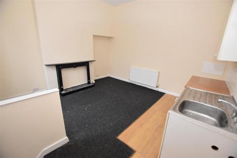 undefined, Flat 2 - 16 Louis Street, Hull
