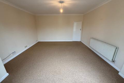 2 bedroom flat to rent, Winn Road, Hampshire SO17