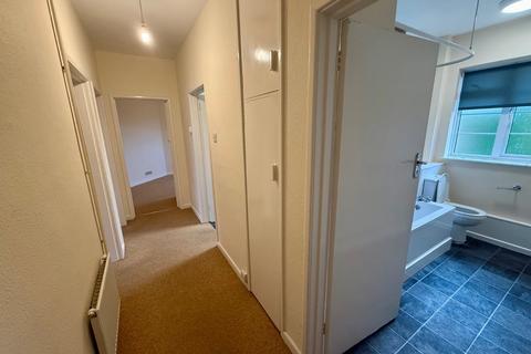 2 bedroom flat to rent, Winn Road, Hampshire SO17