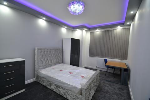 6 bedroom house to rent, Scarsdale Road, Manchester M14