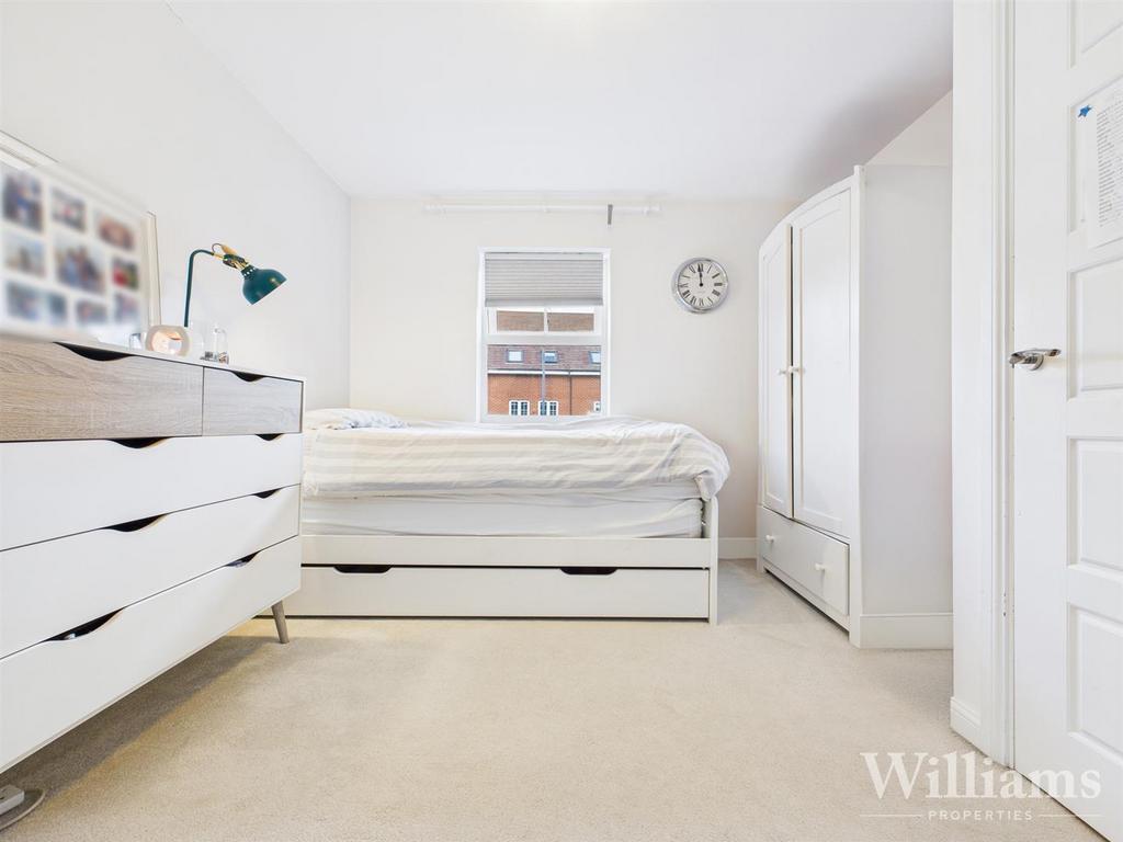 CAM02861 G0-PR0528-STILL010.jpg