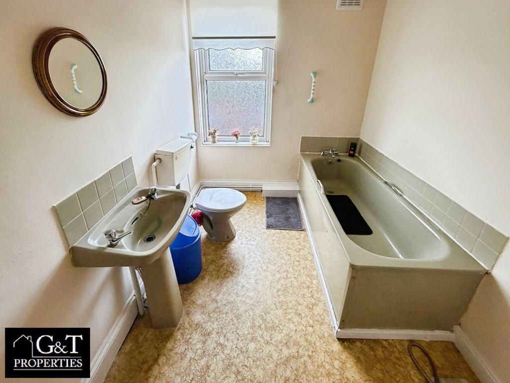 Family bathroom
